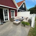 Hyggeligt Taet Pa Vandet I Bro 빌라 *