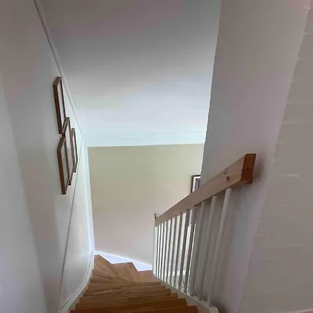 Villa Hyggeligt Taet Pa Vandet I Bro Brenderup
